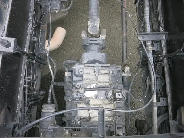 いすゞ ギガ 2PG-CXZ77CT(6x4)の写真20