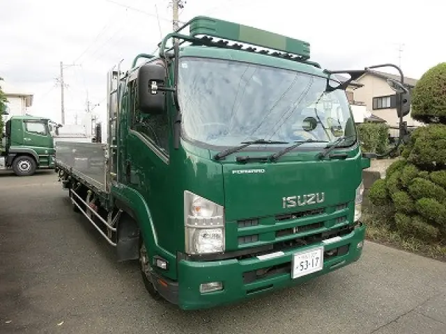 いすゞ フォワード TKG-FRR90T2(2WD)の写真1