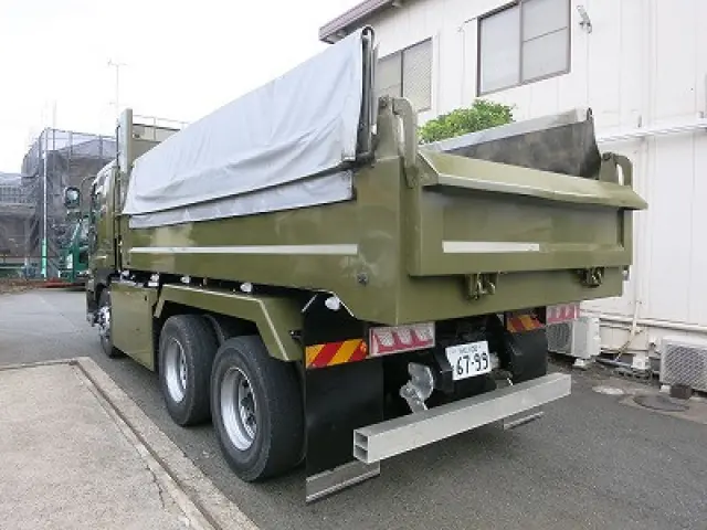 いすゞ ギガ QKG-CXZ77AT(6x4)の写真3