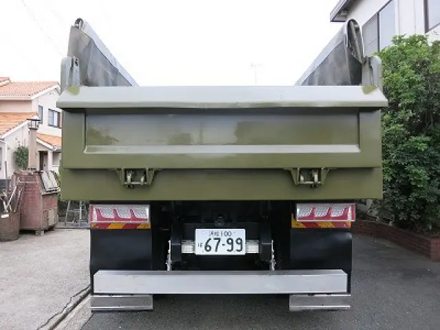 いすゞ ギガ QKG-CXZ77AT(6x4)の写真6