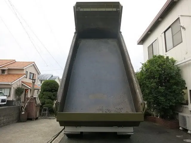 いすゞ ギガ QKG-CXZ77AT(6x4)の写真10