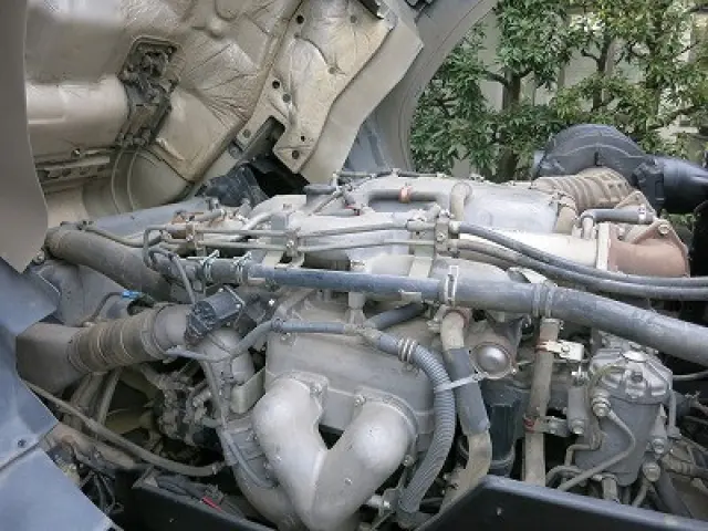 いすゞ ギガ QKG-CXZ77AT(6x4)の写真17