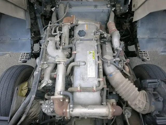 いすゞ ギガ QKG-CXZ77AT(6x4)の写真18