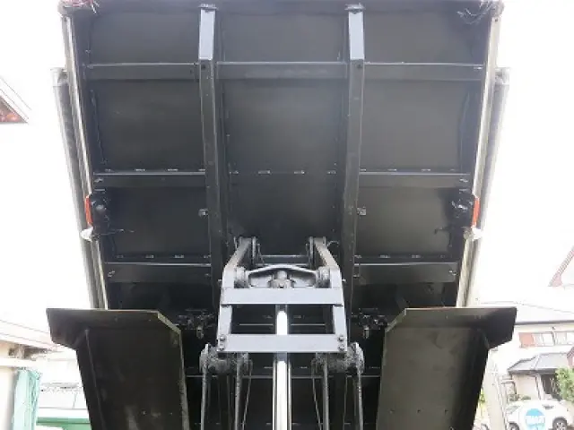 いすゞ ギガ QKG-CXZ77AT(6x4)の写真22