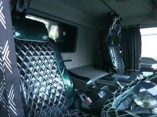 いすゞ ギガ QKG-CXZ77AT(6x4)の写真27