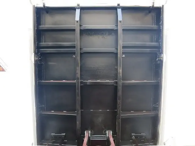 日野 プロフィア 2DG-FS1EJA(6x4)の写真21