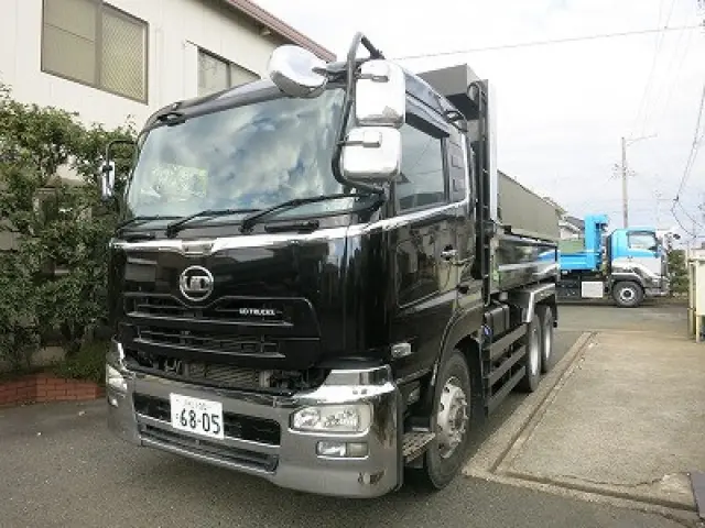 ＵＤ クオン QKG-CW5XL(6x4)の写真2