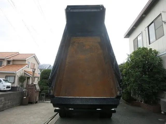 ＵＤ クオン QKG-CW5XL(6x4)の写真7