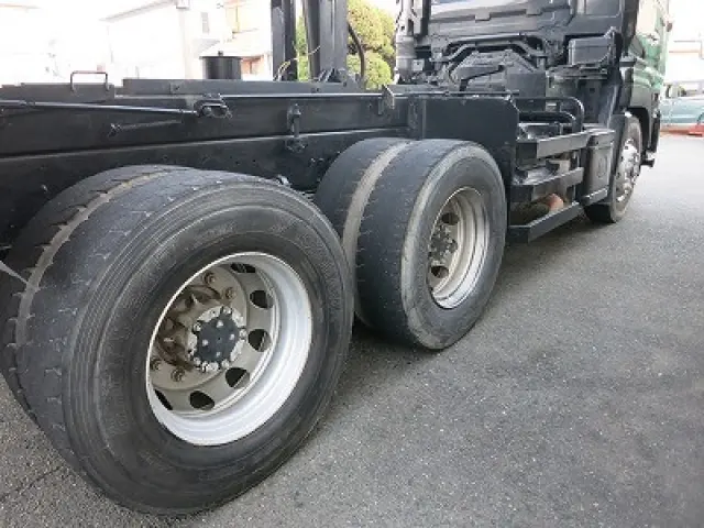 ＵＤ クオン QKG-CW5XL(6x4)の写真26