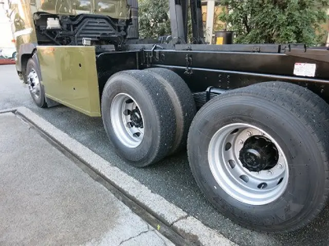 日野 プロフィア QKG-FS1EKAA(6x4)の写真23