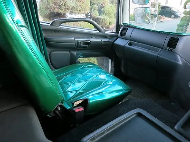 日野 プロフィア QKG-FS1EKAA(6x4)の写真28