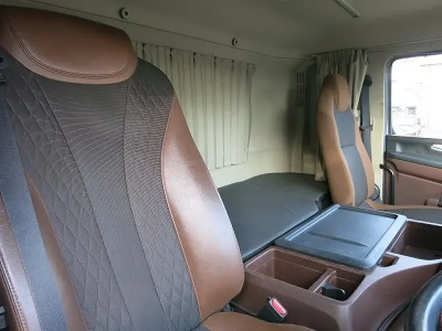 日野 プロフィア 2DG-FS1AGA(6x4)の写真27