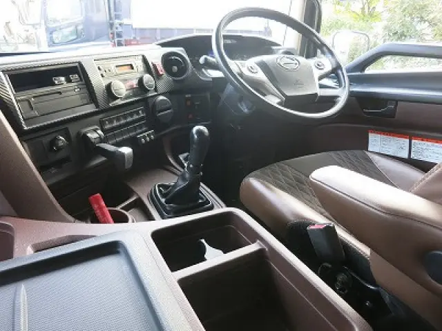 日野 プロフィア 2DG-FS1AGA(6x4)の写真29