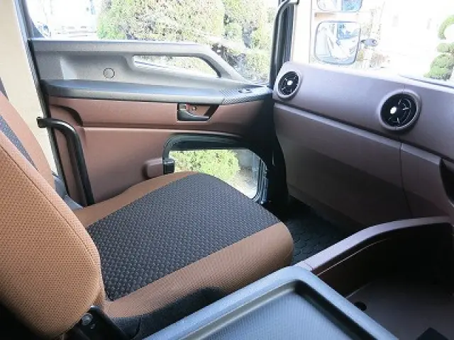 日野 プロフィア 2DG-FS1AGA(6x4)の写真30