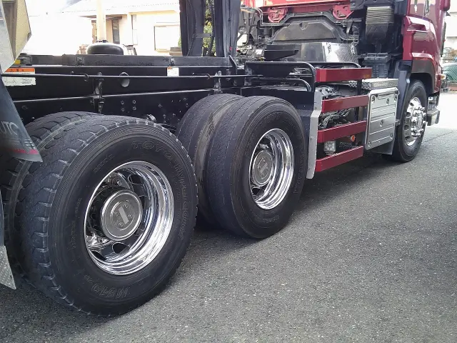 いすゞ ギガ 2PG-CXZ77CT(6x4)の写真25