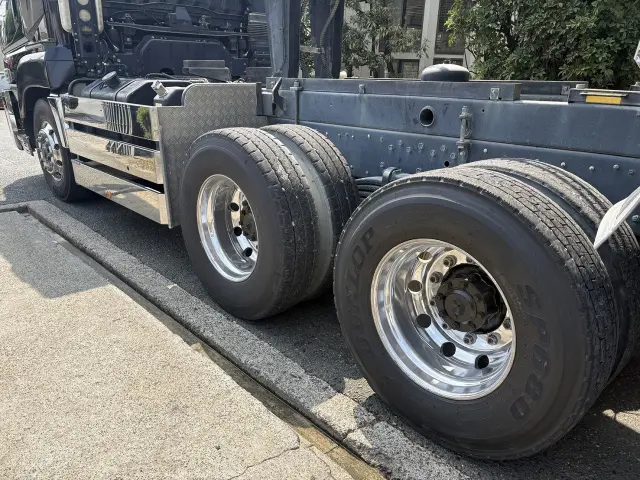 三菱 スーパーグレート QKG-FV60VX(6x4)の写真25