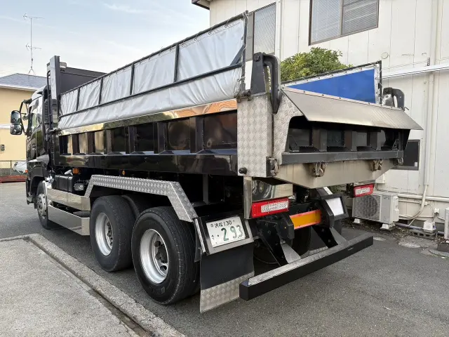 UD クオン QKG-CW5XL(6x4)の写真3