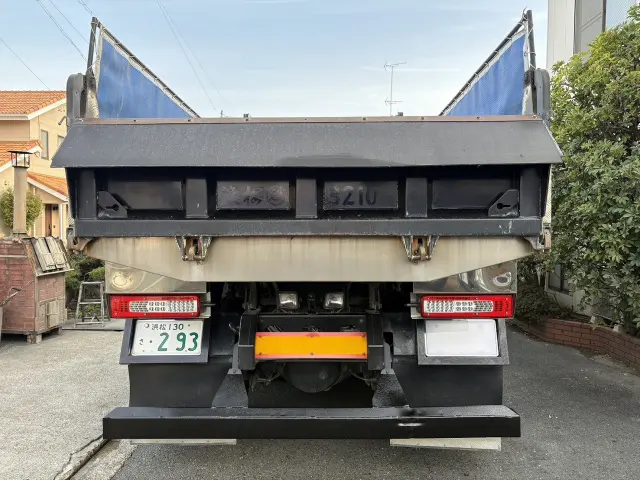 UD クオン QKG-CW5XL(6x4)の写真6