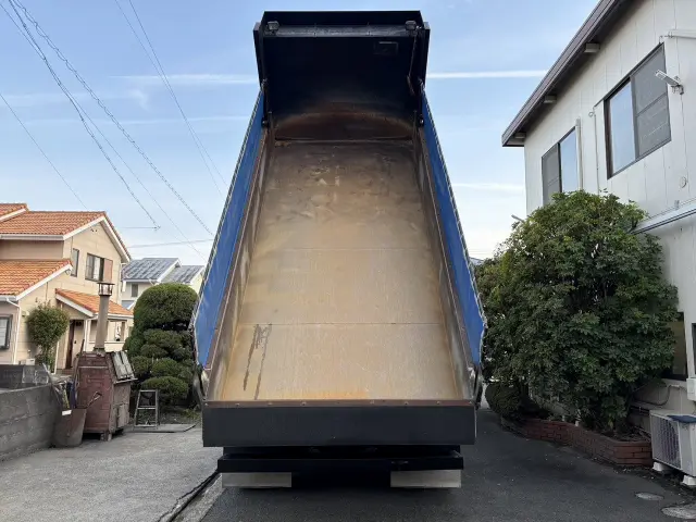 UD クオン QKG-CW5XL(6x4)の写真8