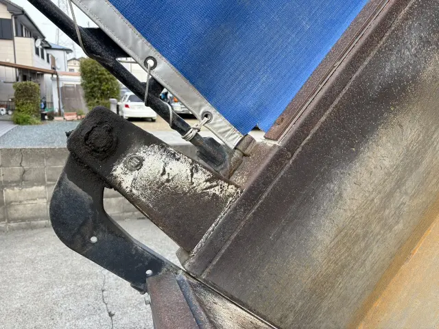 UD クオン QKG-CW5XL(6x4)の写真9