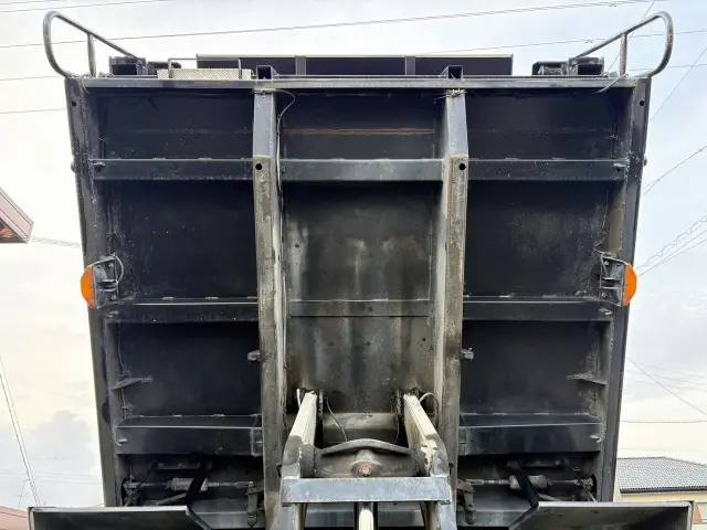 UD クオン QKG-CW5XL(6x4)の写真21