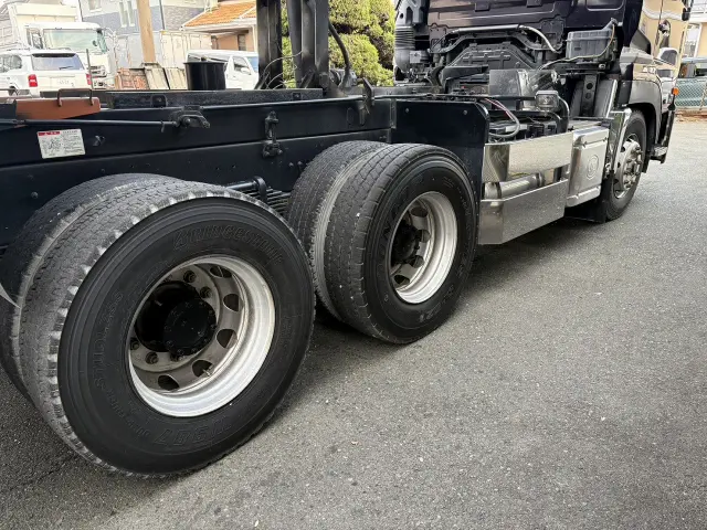 UD クオン QKG-CW5XL(6x4)の写真25