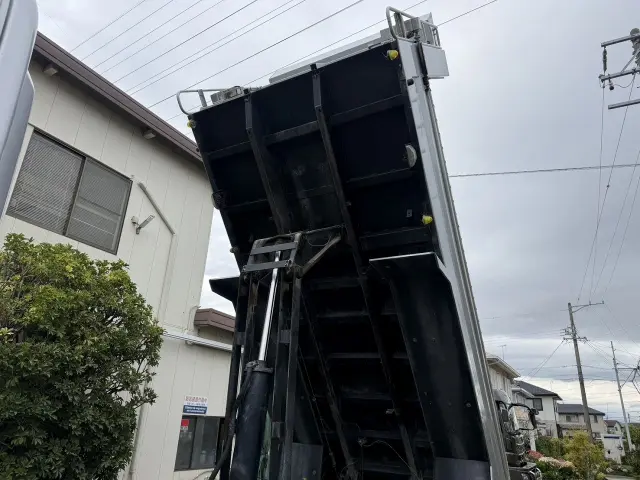 日野 プロフィア QKG-FS1EKDA(6x4)の写真11