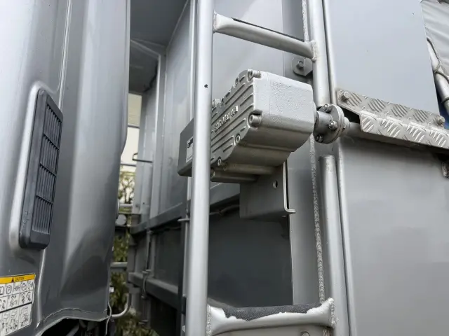 日野 プロフィア QKG-FS1EKDA(6x4)の写真12