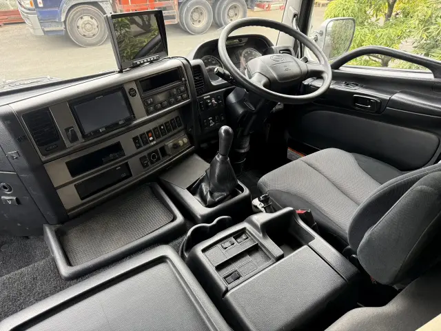 日野 プロフィア QKG-FS1EKDA(6x4)の写真29