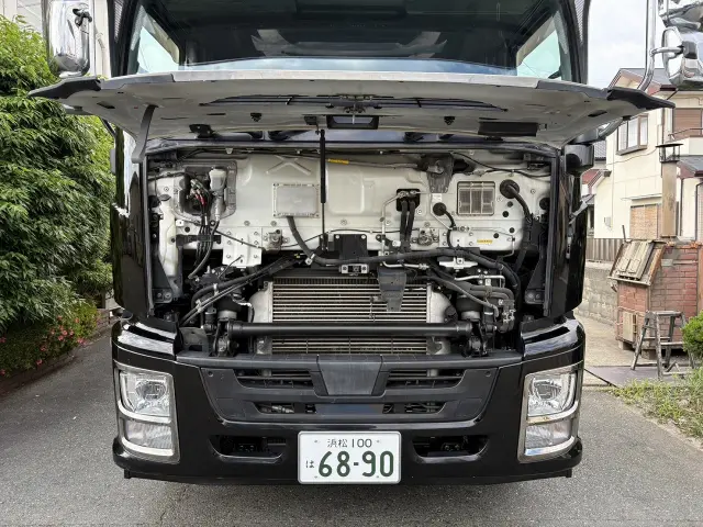 いすゞ ギガ 2PG-CXZ77CT(6x4)の写真16