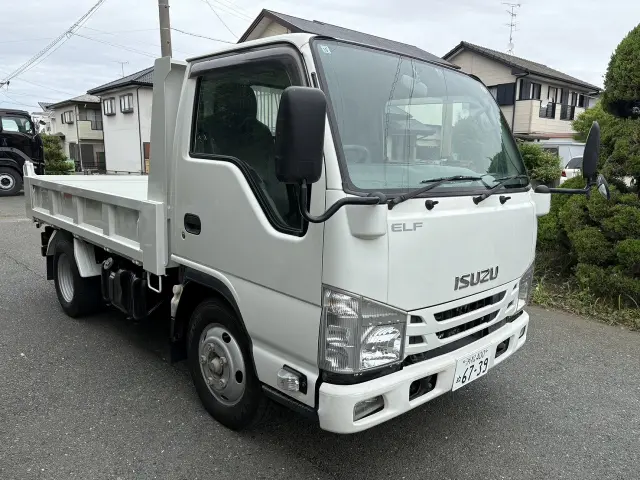 いすゞ エルフ TPG-NKR85AD(2WD)の写真1