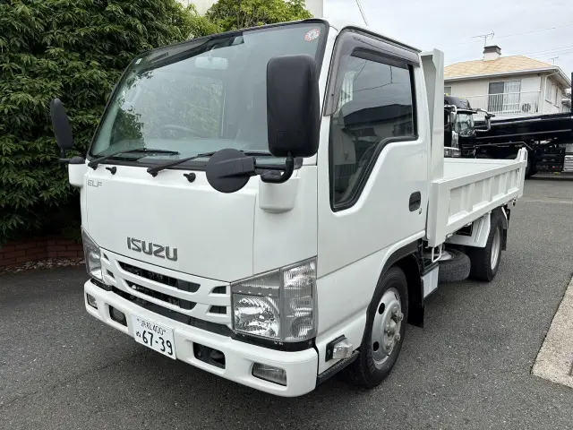 いすゞ エルフ TPG-NKR85AD(2WD)の写真2