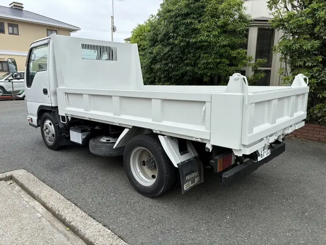 いすゞ エルフ TPG-NKR85AD(2WD)の写真3