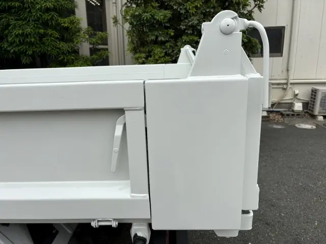 いすゞ エルフ TPG-NKR85AD(2WD)の写真6