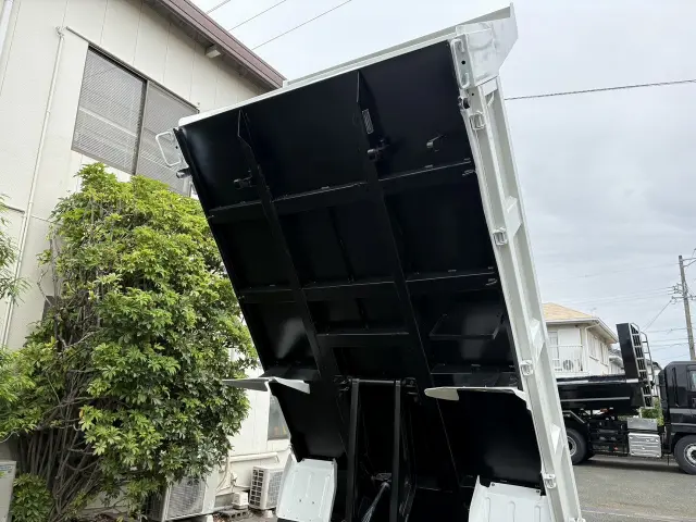いすゞ エルフ TPG-NKR85AD(2WD)の写真11