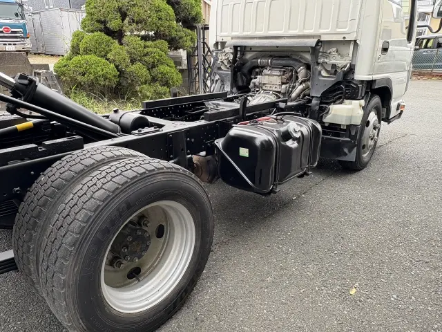 いすゞ エルフ TPG-NKR85AD(2WD)の写真23