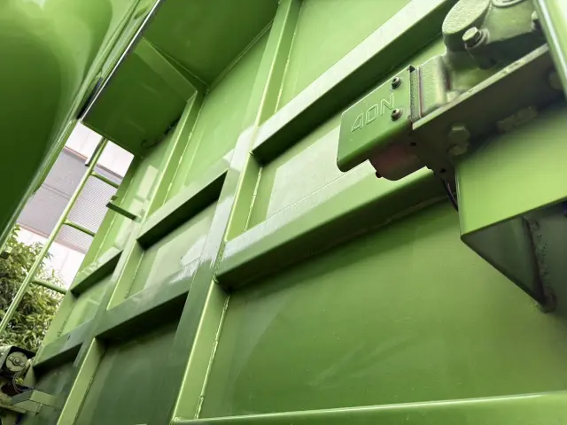 日野 プロフィア QKG-FS1EKAA(6x4)の写真12