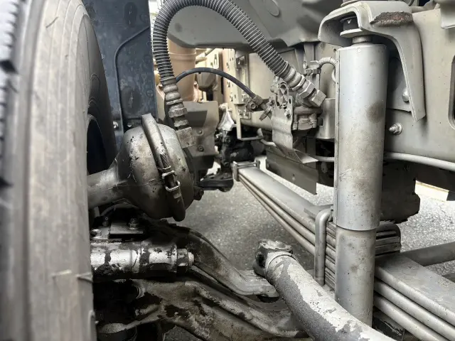 いすゞ ギガ 2PG-CXZ77CM(6x4)の写真24