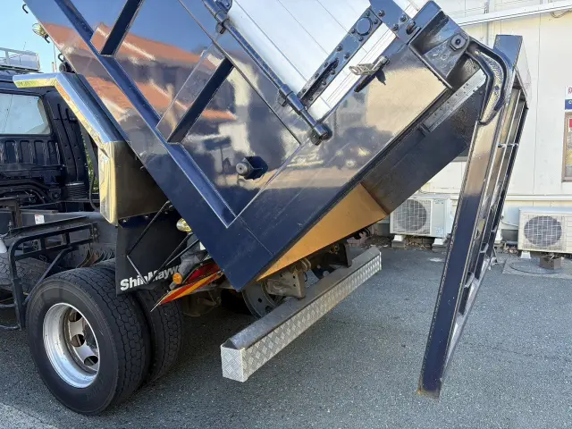 三菱 ファイター 2KG-FK62FZの写真11