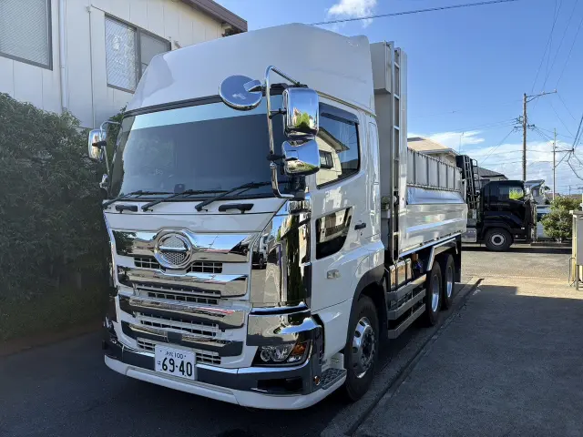 日野 プロフィア 2DG-FS1EGA(6x4)の写真2