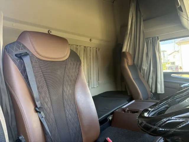 日野 プロフィア 2DG-FS1EGA(6x4)の写真26