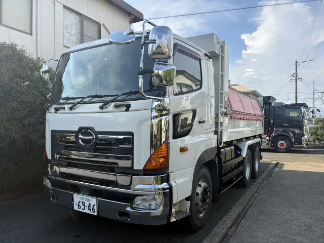 日野 プロフィア QKG-FS1EKDA(6x4)の写真2