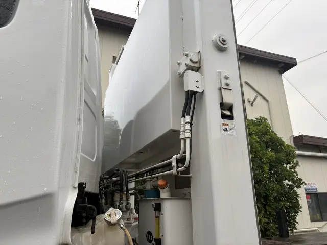 UD クオン 2RG-CX5EL(6x4)の写真13