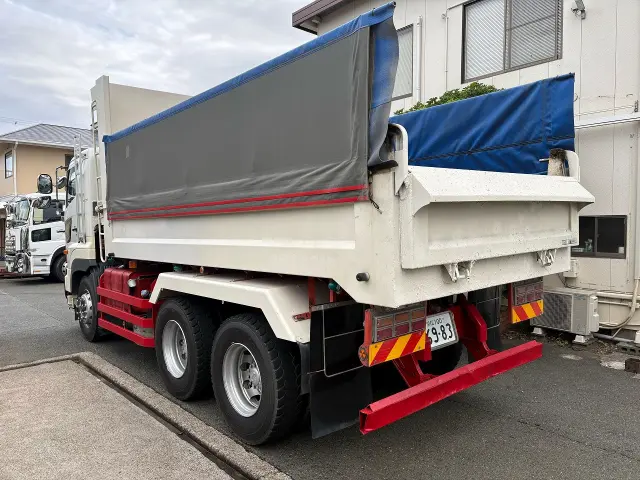 日野 プロフィア LKG-FS1EKAA(6x4)の写真3