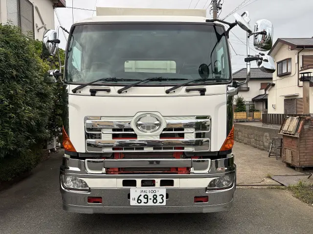 日野 プロフィア LKG-FS1EKAA(6x4)の写真5