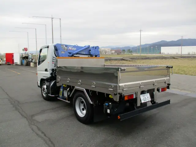 三菱 キャンター 2PG-FEA80(2WD)の写真6