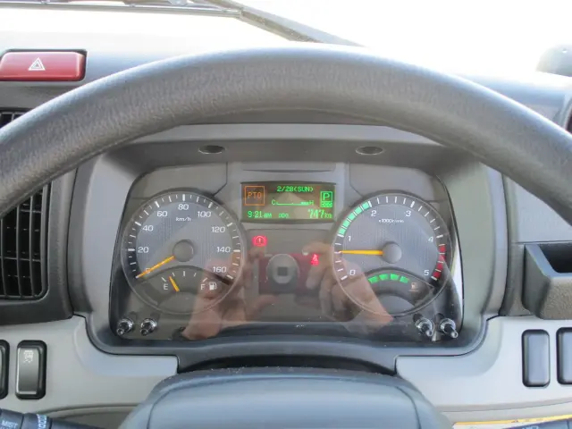 三菱 キャンター 2PG-FEA80(2WD)の写真11