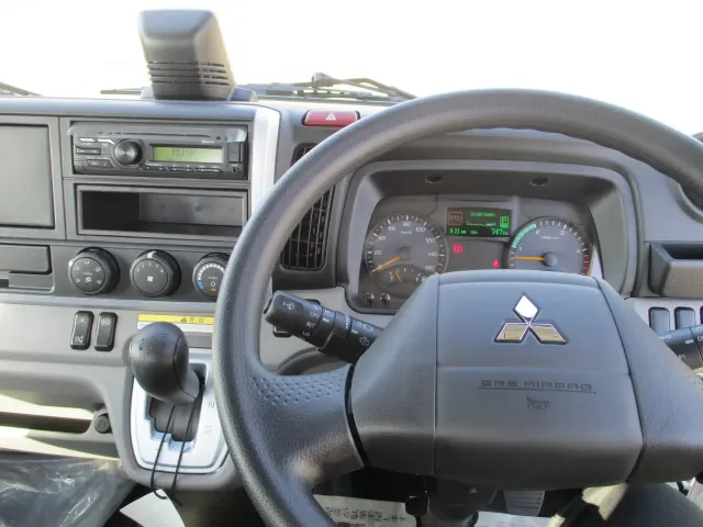 三菱 キャンター 2PG-FEA80(2WD)の写真12