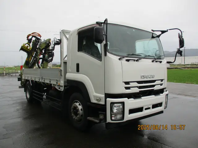 いすゞ フォワード QPG-FVR34U2(2WD)の写真4