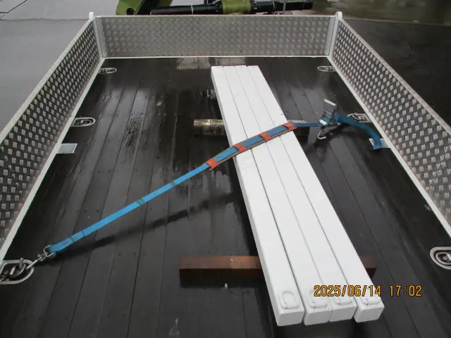 いすゞ フォワード QPG-FVR34U2(2WD)の写真9